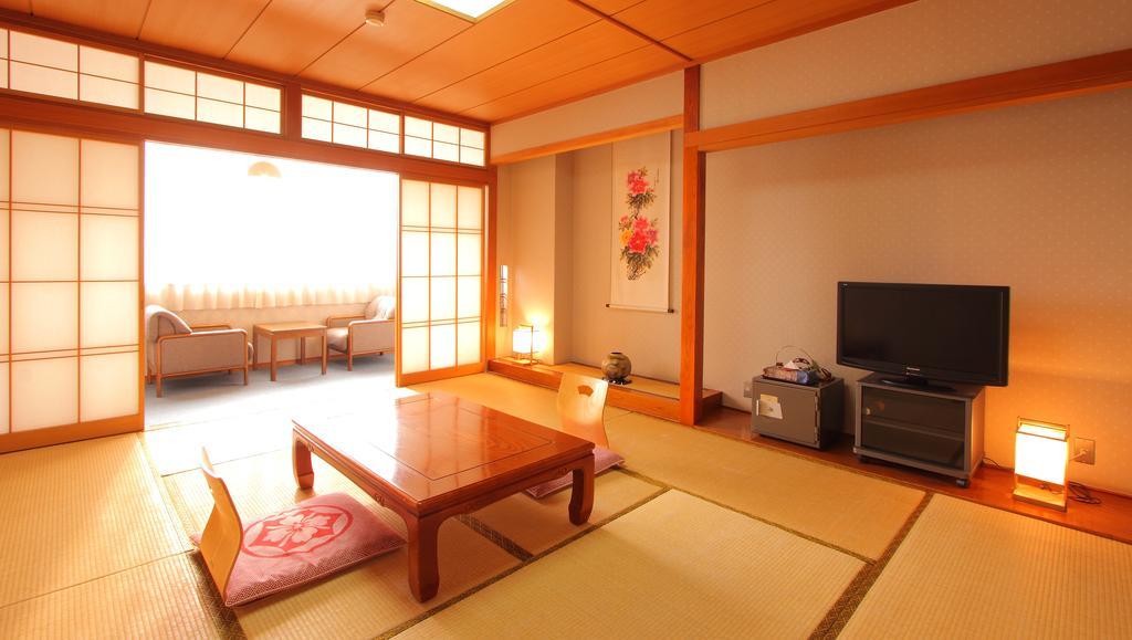 Kasugai View Hotel Fuefuki Luaran gambar