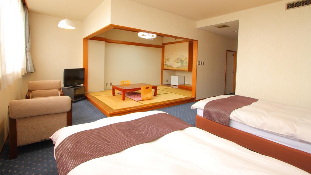 Kasugai View Hotel Fuefuki Luaran gambar