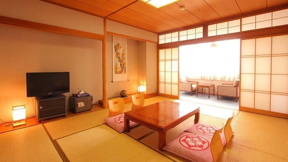 Kasugai View Hotel Fuefuki Luaran gambar
